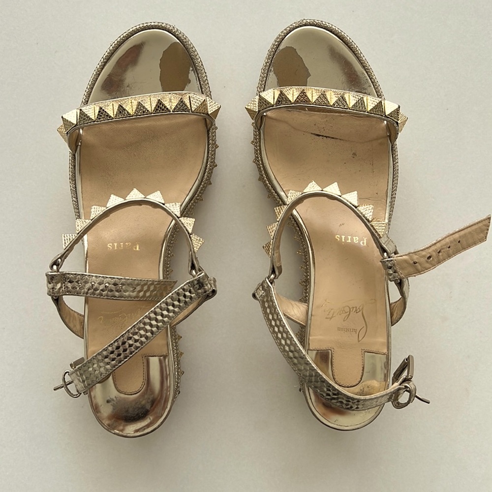 Christian Louboutin Pyraclou gold wedges
